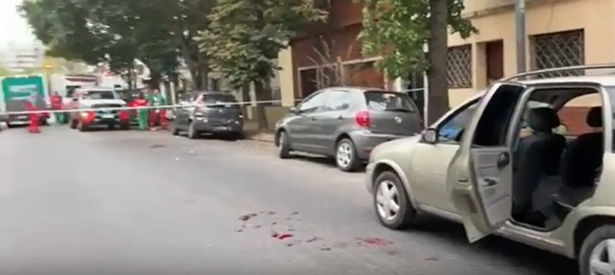 布宜诺斯艾利斯网约车内警员开枪事件