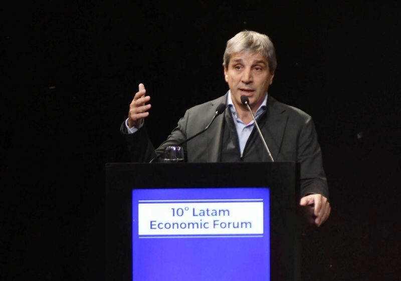 Губернаторы потребуют 3 ключевых фонда у Милей в Пакте Мая | El Cronista