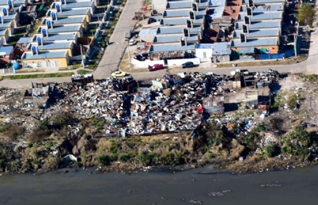 La Plata Residents Denounce Garbage Accumulation and Lack of Cleaning