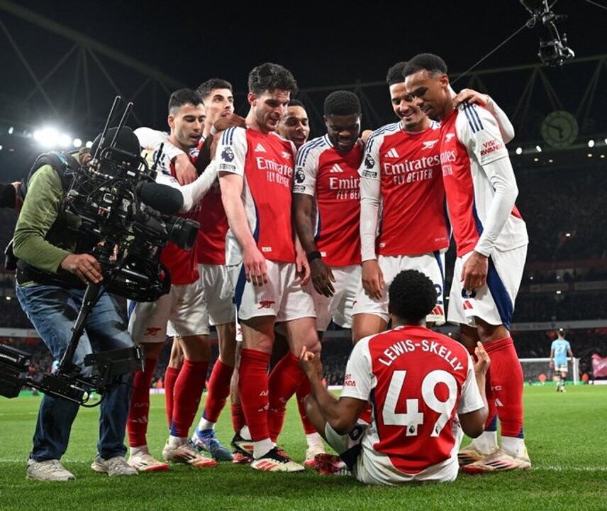 Arsenal Faces Newcastle in Carabao Cup Semifinal