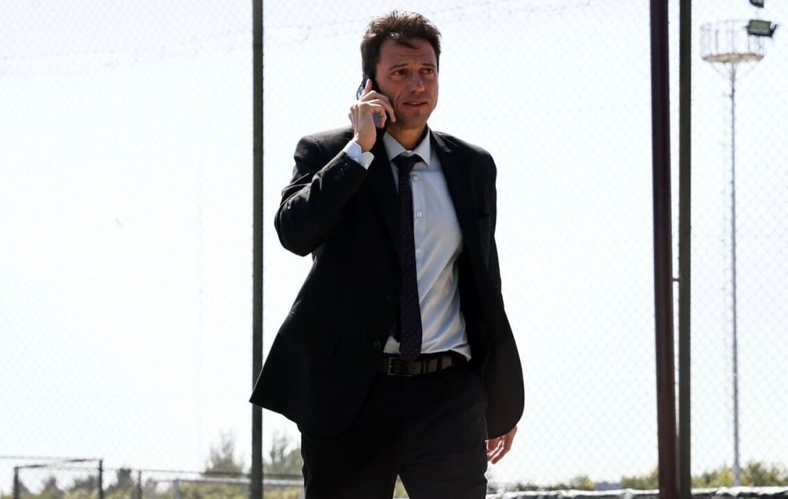 San Lorenzo fans protest at stadium