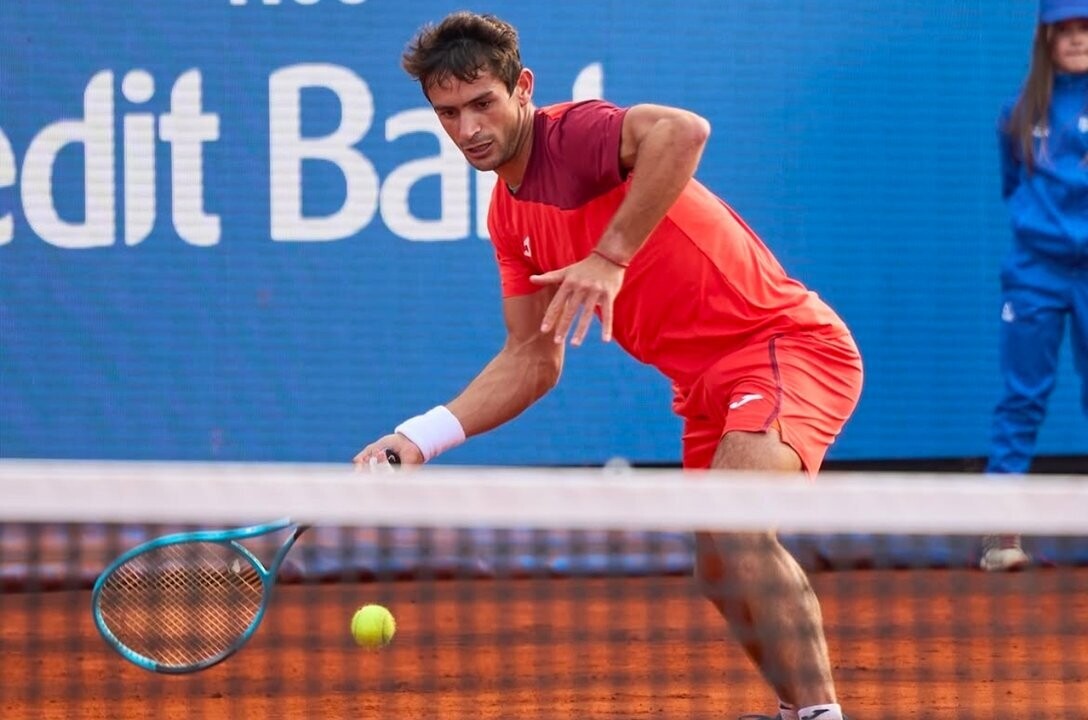 Аргентинец Навоне вышел в финал теннисного турнира в Бухаресте