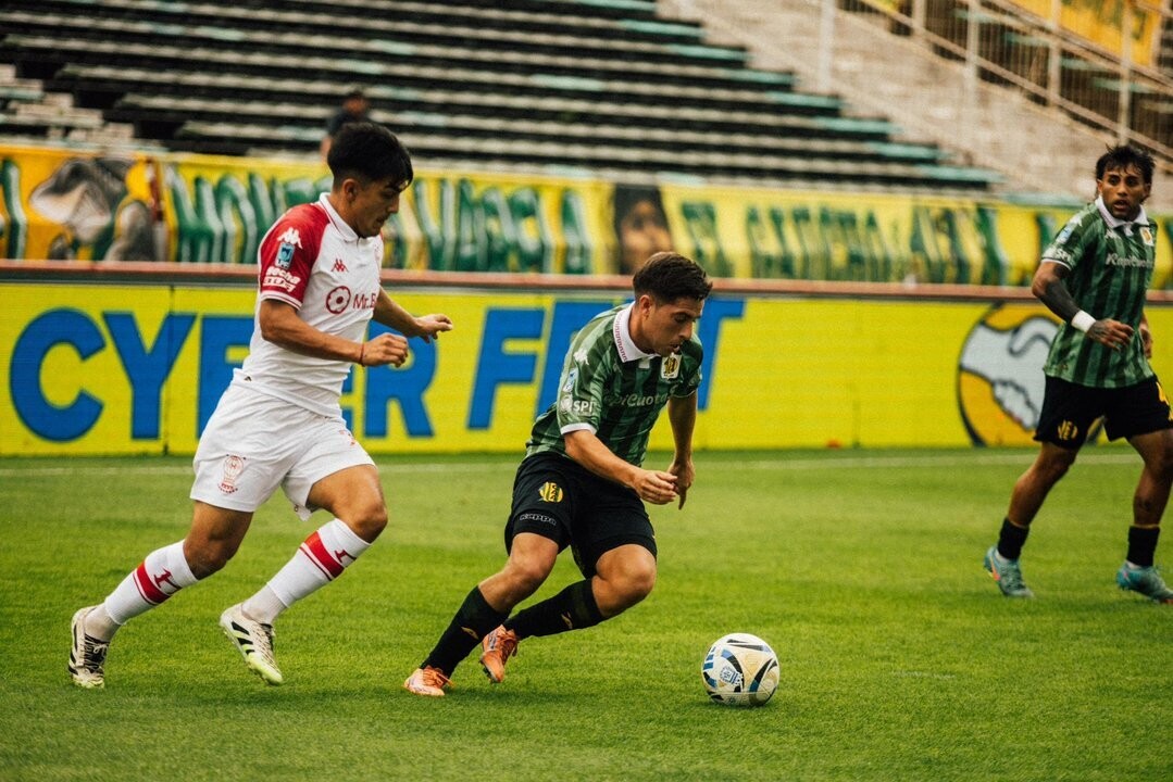 Уракан рискует вылететь из плей-офф после ничьей с аутсайдером