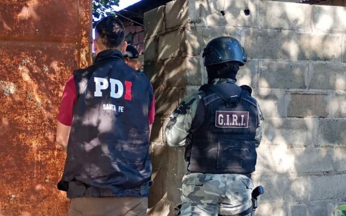 罗萨里奥一名未成年人因谋杀被捕