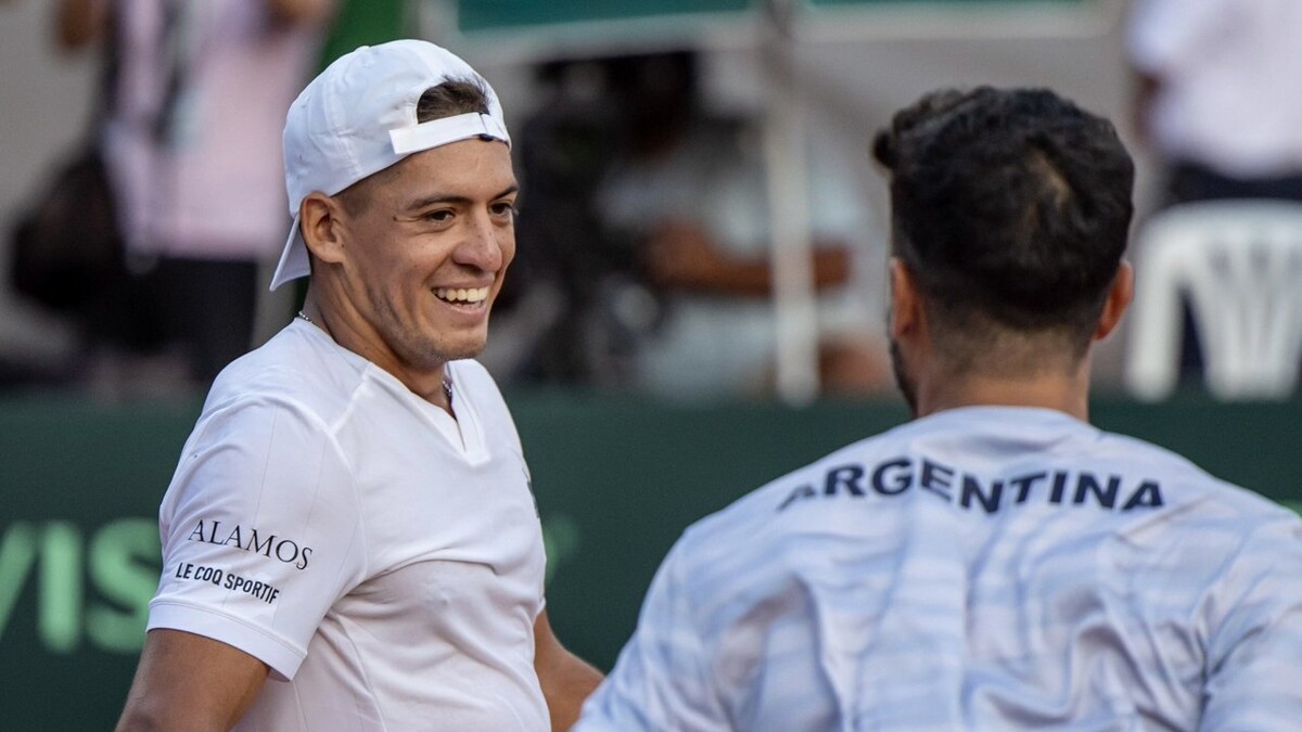 Аргентина против Италии в четвертьфиналах Кубка Дэвиса