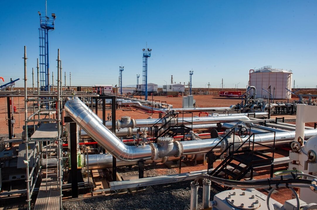 YPF и партнеры подписали соглашение о поставке нефти из Вака-Муэрта в Чили