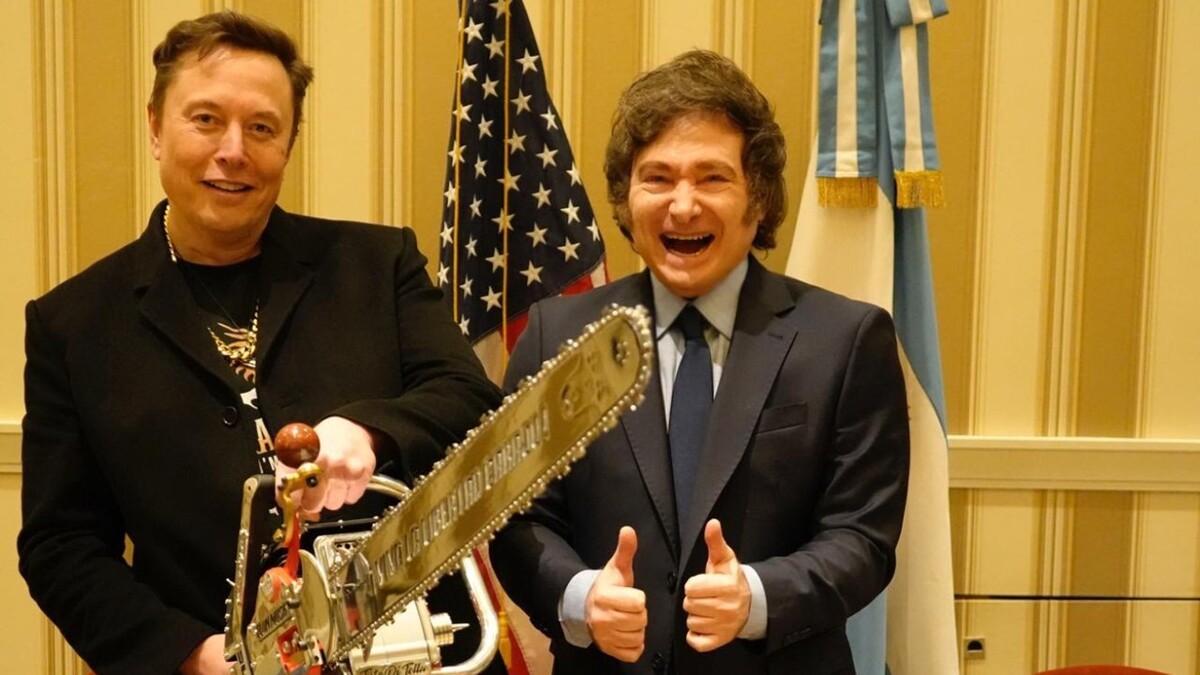 Unique Chainsaw Gifted to Elon Musk for Charity