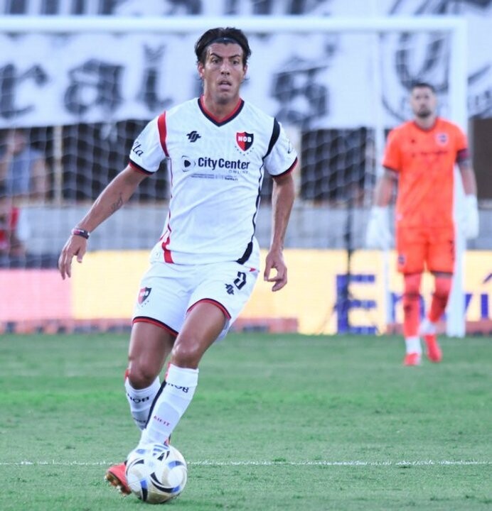 Рестра и Ньюэллс сыграли вничью 1:1 в скучном матче