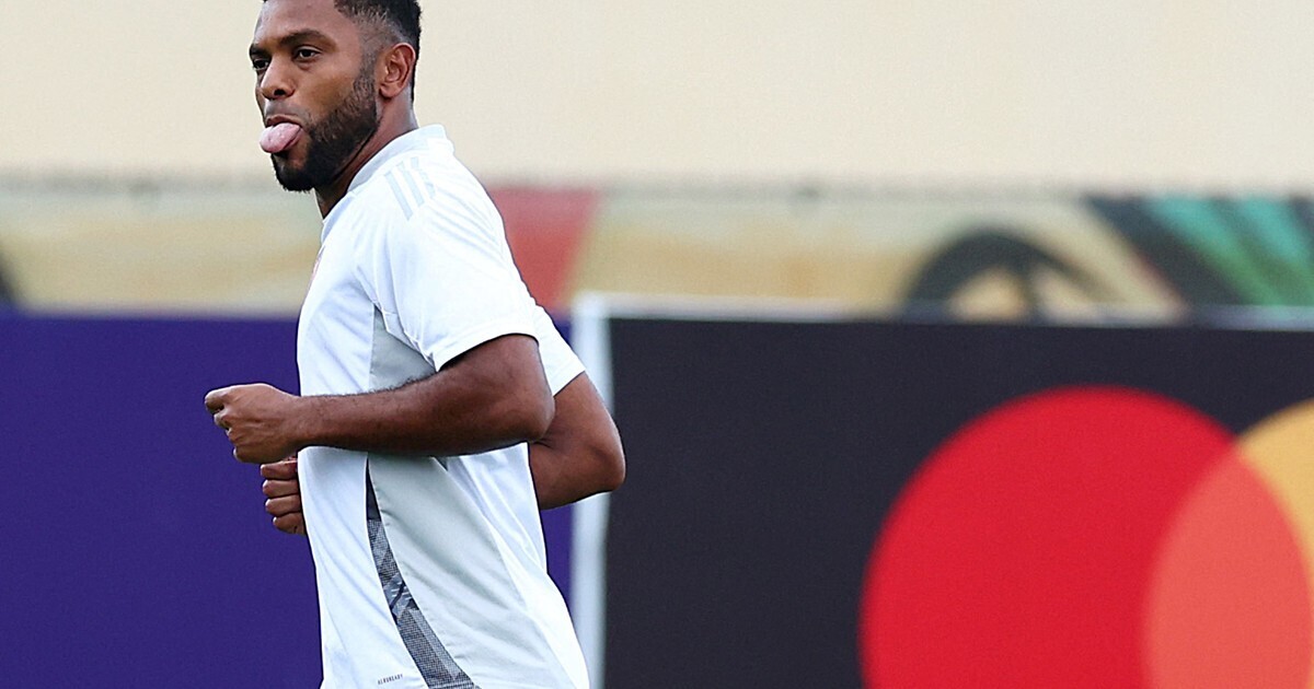 Boca signs player rejected by River