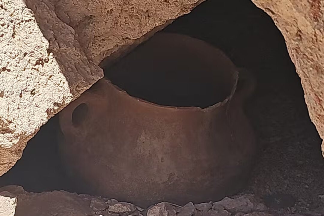 Ancient Ceramic Vase Discovered in Argentina