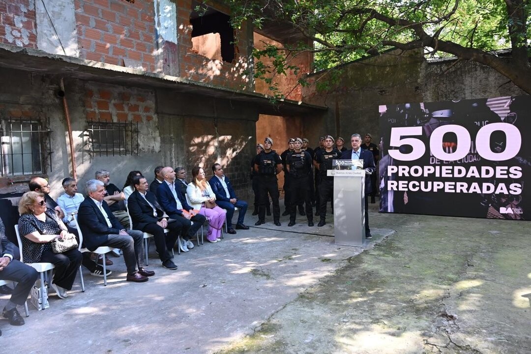 Правительство Буэнос-Айреса вернуло 500 незаконно занятых объектов недвижимости