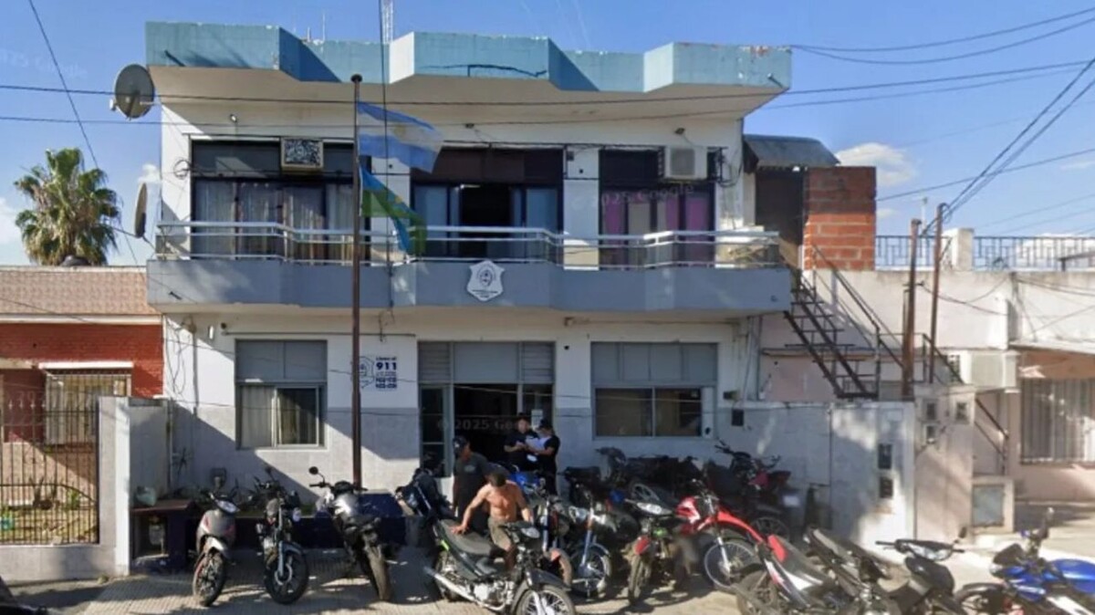 Пятеро заключенных сбежали из полицейского участка в Аргентине