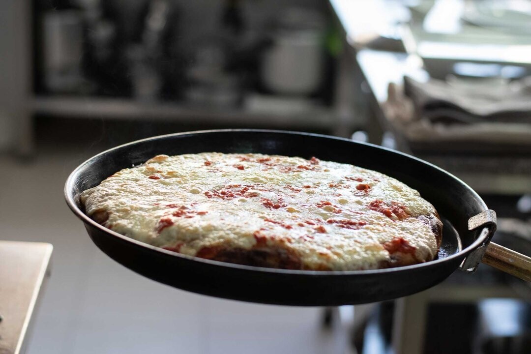 布宜诺斯艾利斯方尖碑前免费庆祝国际披萨日