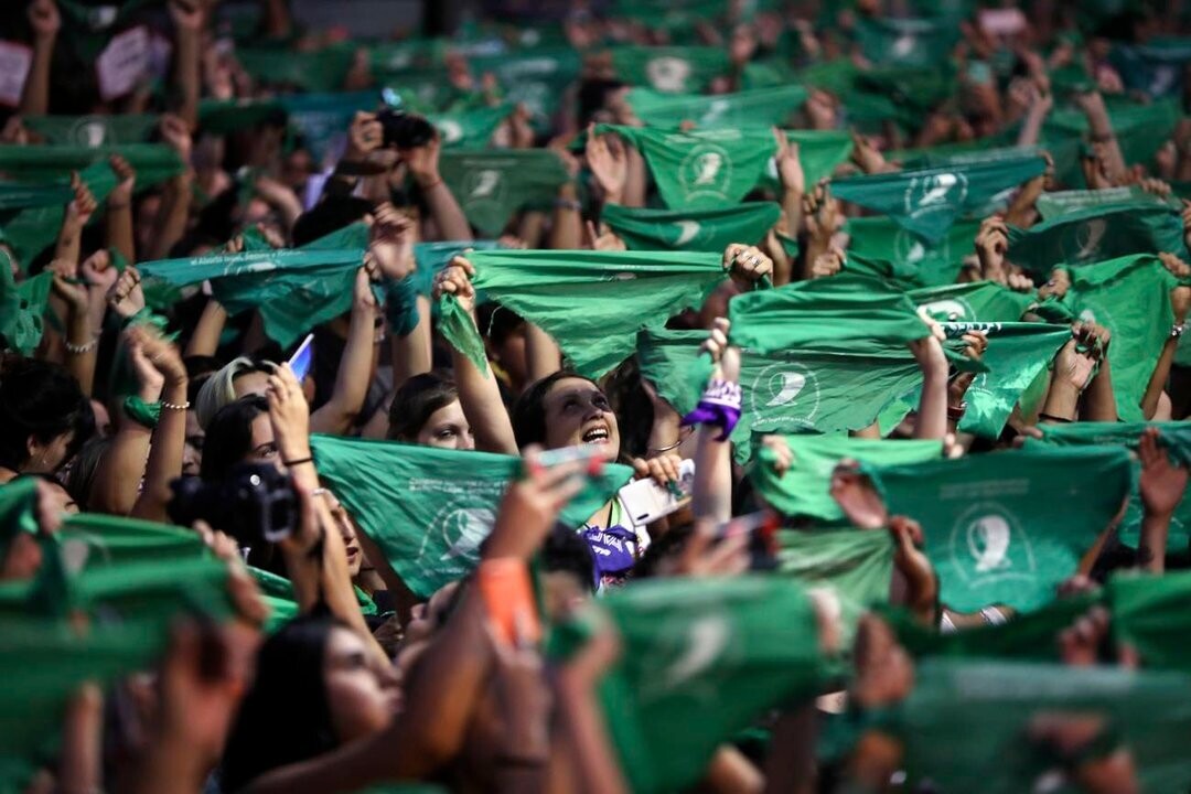 Books as a Tool for Understanding: Feminist Texts in Argentina