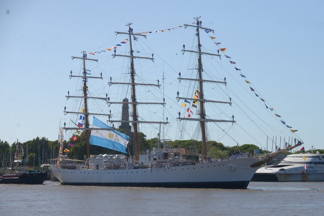 В Аргентине отпраздновали возвращение фрегата «Либертад» с новой миссии