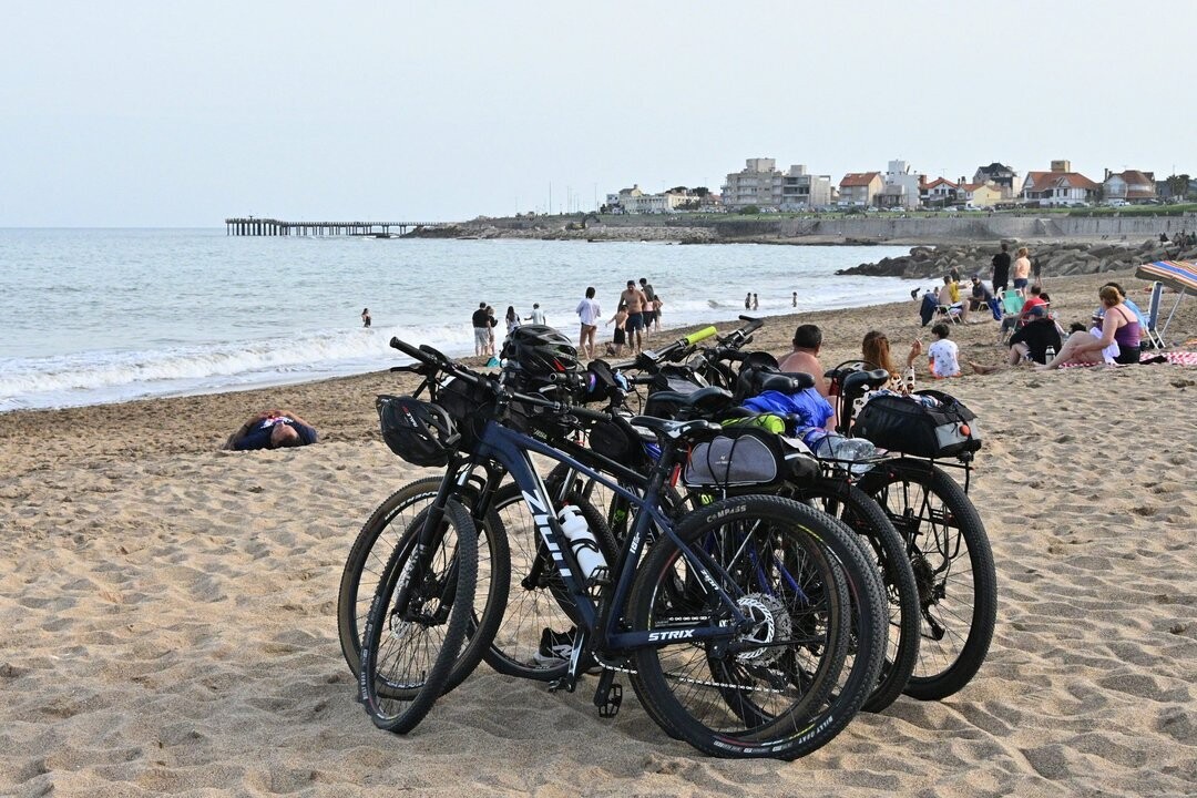 Массовый отъезд туристов и пробки в Аргентине после длинных выходных