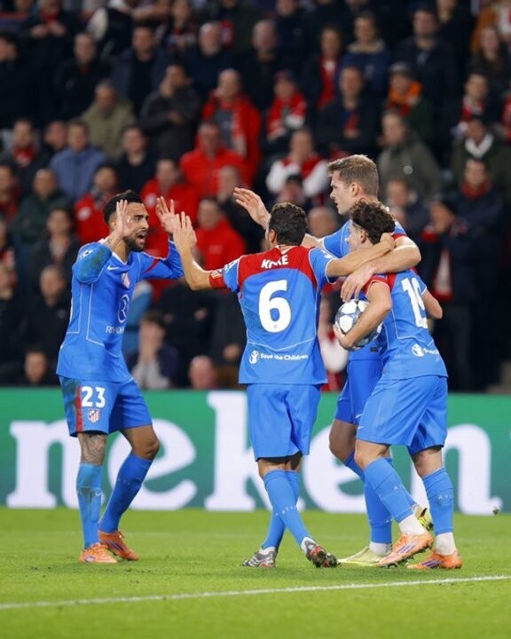 Argentines in Champions League: Álvarez Scores, Liverpool Loses