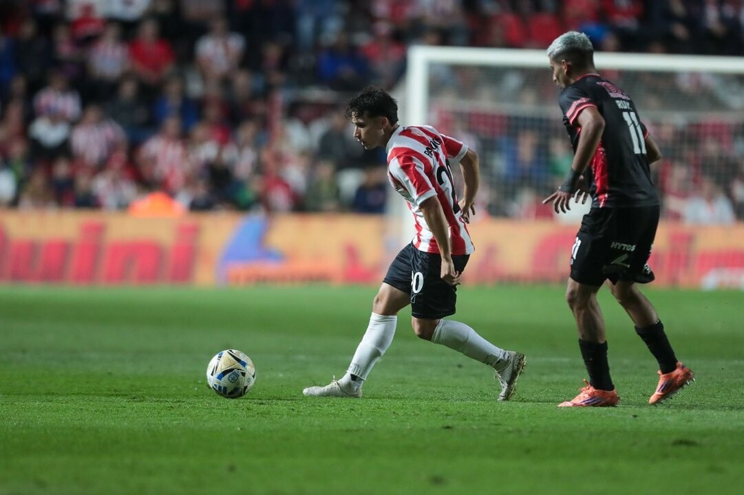 Unión and Barracas Central Draw 0-0