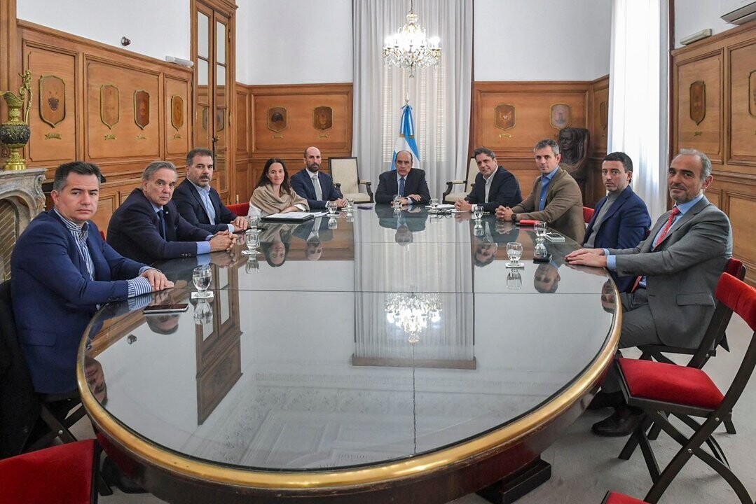 Встреча для обсуждения decreto 780/2024 в Casa Rosada
