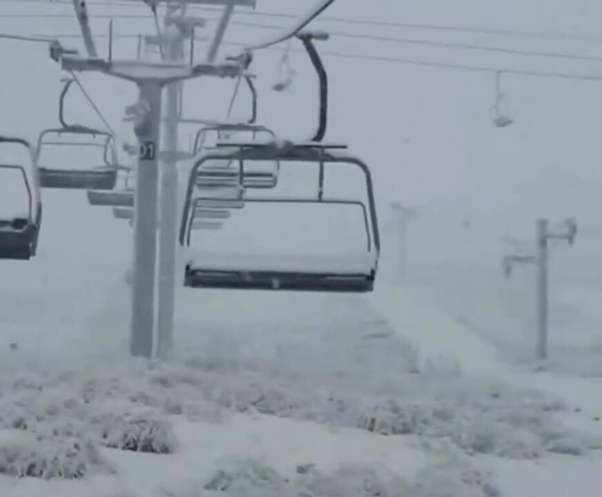 Argentina-Chile Border Reopens After Snowstorm