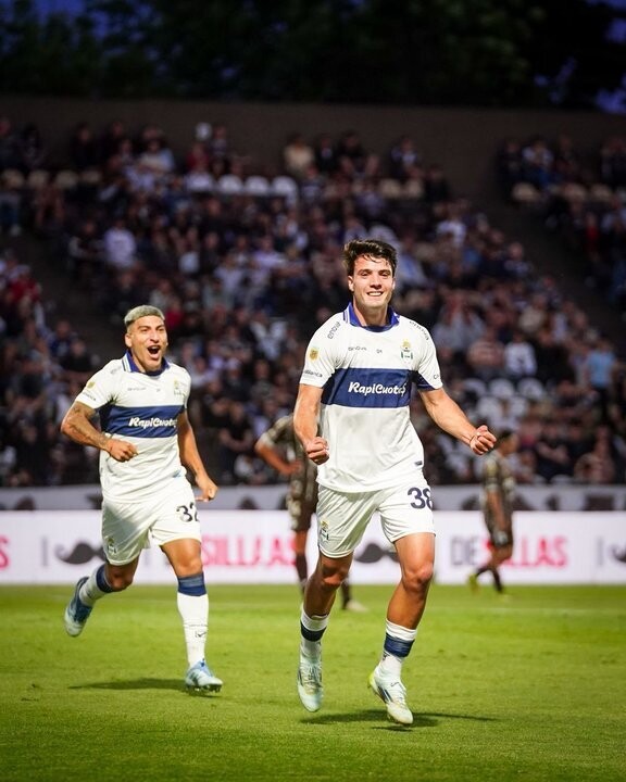 «Химнасия» разгромил «Платенсе» и вышел в плей-офф