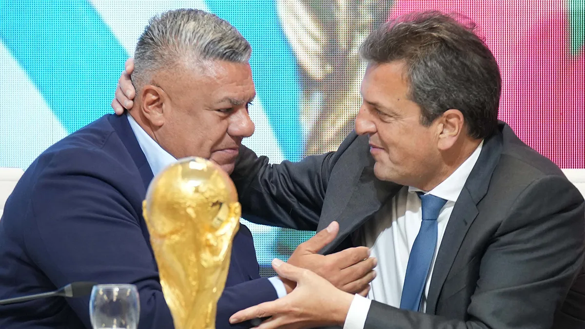 Бывший чиновник UIF раскрыла коррупционную схему, связывающую AFA, банки и политиков