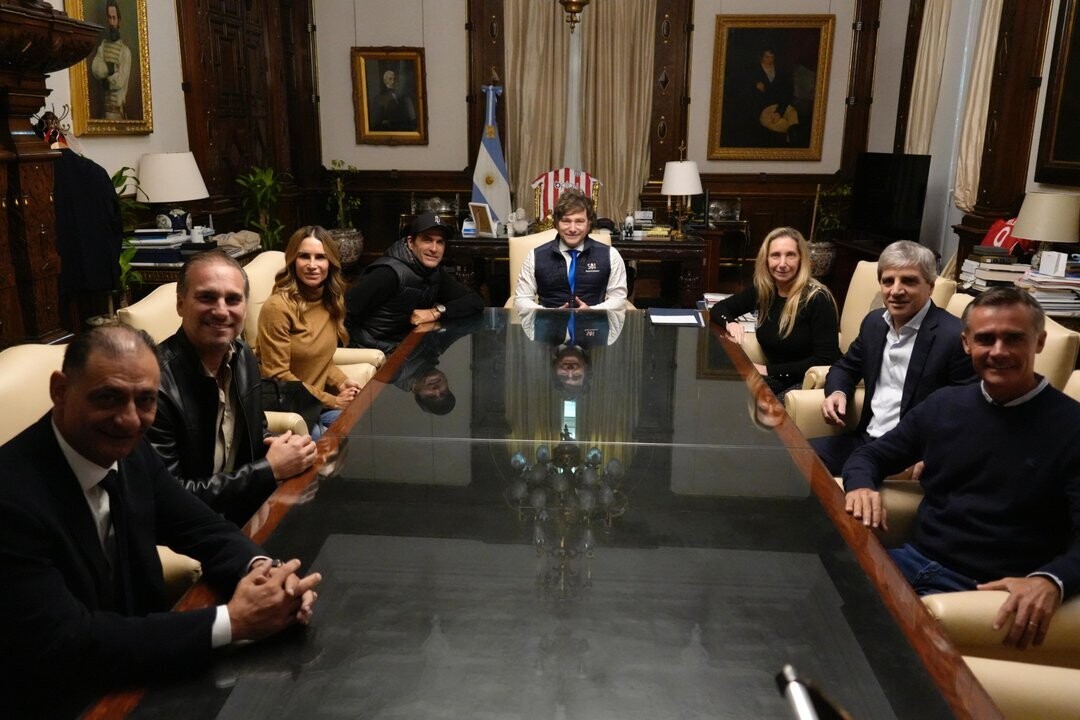 Президент Аргентины встретился с чемпионом по поло