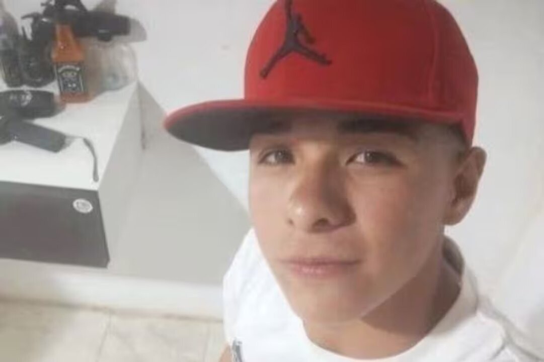 Молодой человек убит во время карнавала в Мерседесе