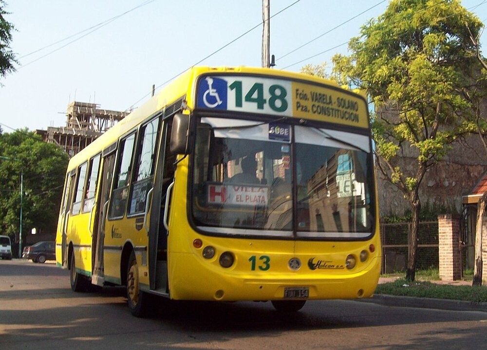 Argentine Transport Company Shuts Down Over Debts