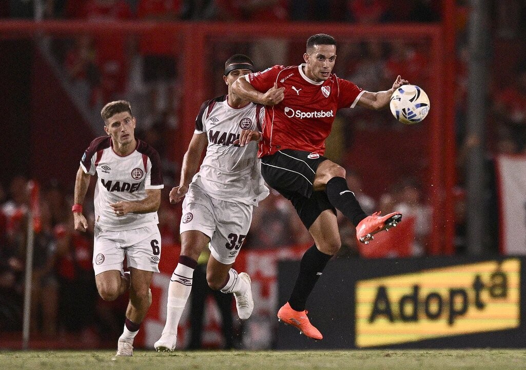 Нападающий «Индепендьенте» получил травму и пропустит три матча