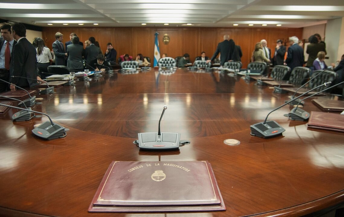 Судье вынесено предупреждение за необоснованные задержки в трудовом деле