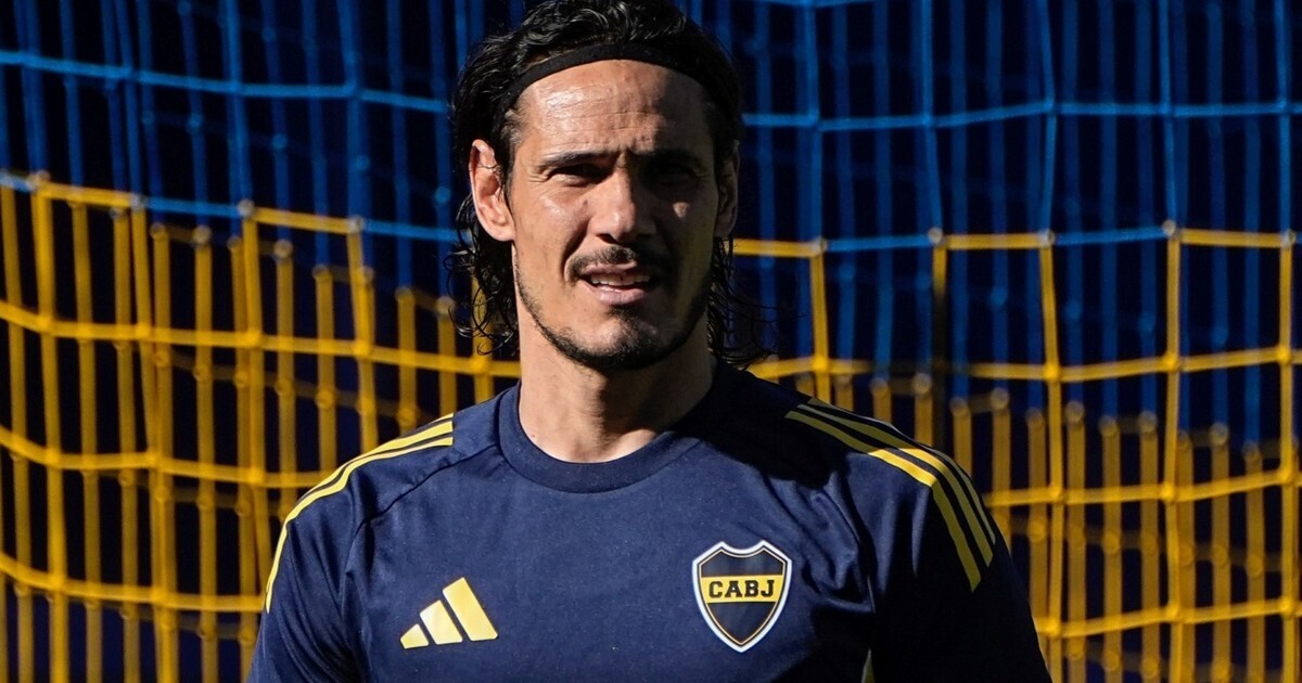 Кавани пропустит важные матчи из-за травмы