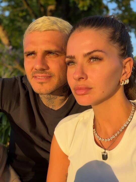 Mauro Icardi and China Suárez face heckling at airport