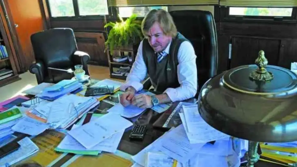 Argentine Court Scandal: Allegations of Partisan Cells and Union Persecution