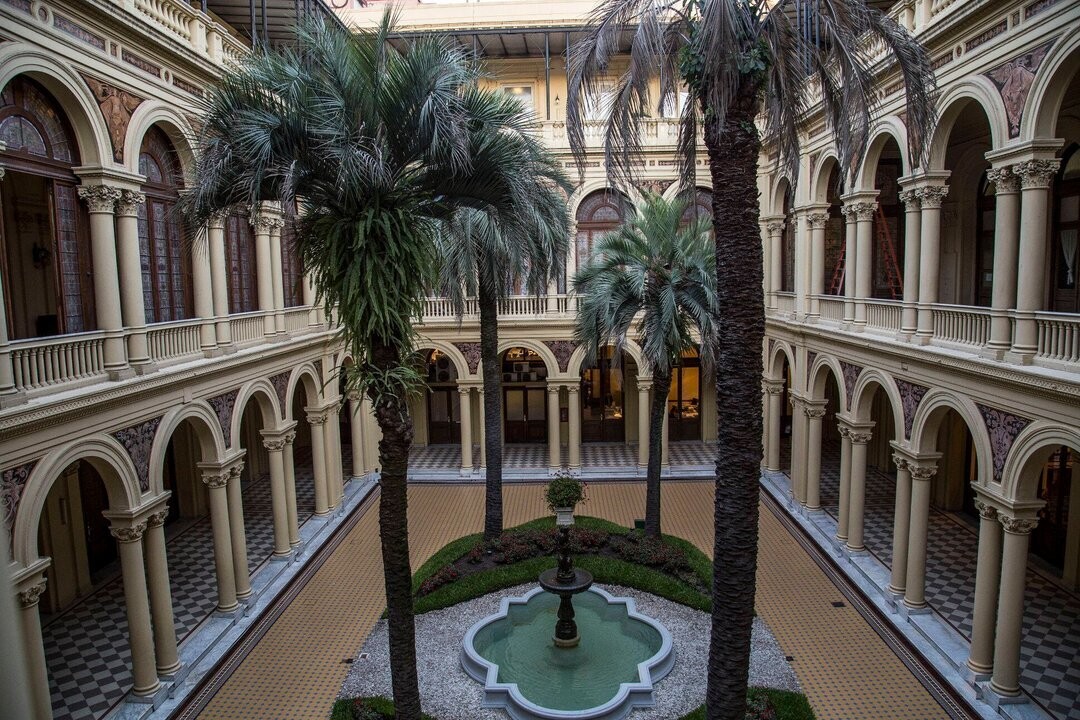 Правительство Милеи в тисках юридических проблем и политического сопротивления