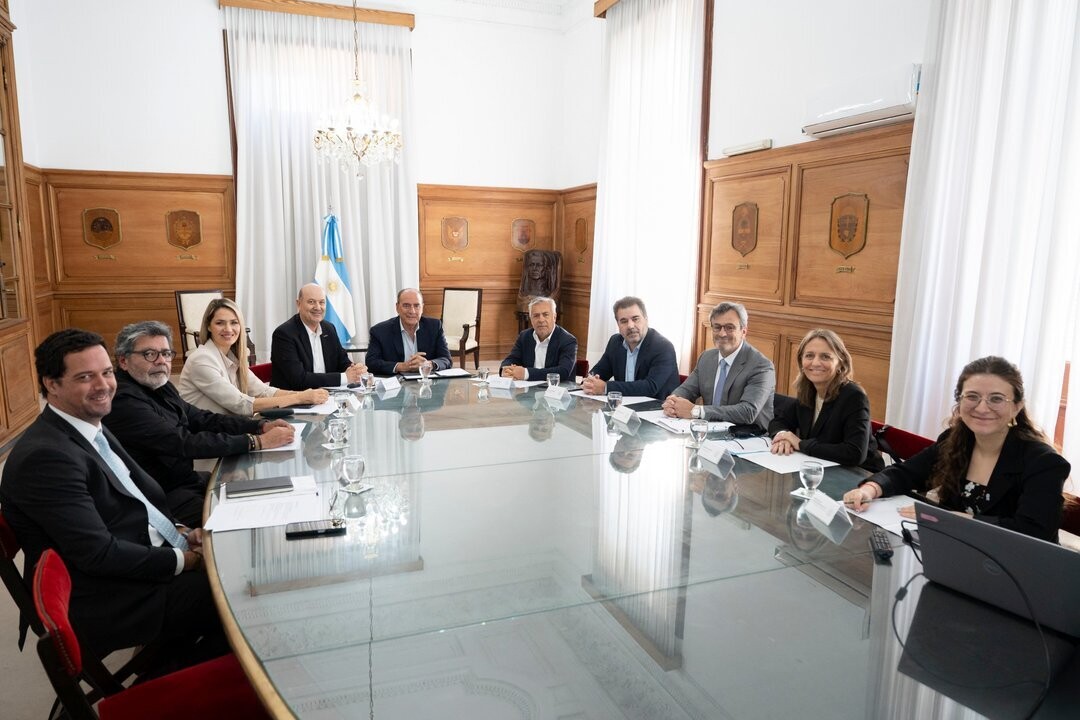 Совет Майо соберется для обсуждения трудовой реформы в Аргентине