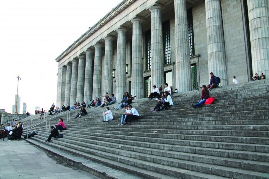 Salary Crisis and Budgetary Emergency at the University of Buenos Aires