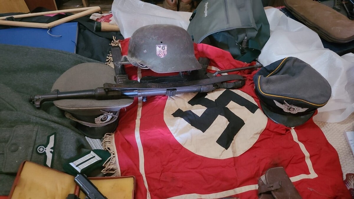 Detained in Quilmes for possession of Nazi weapons