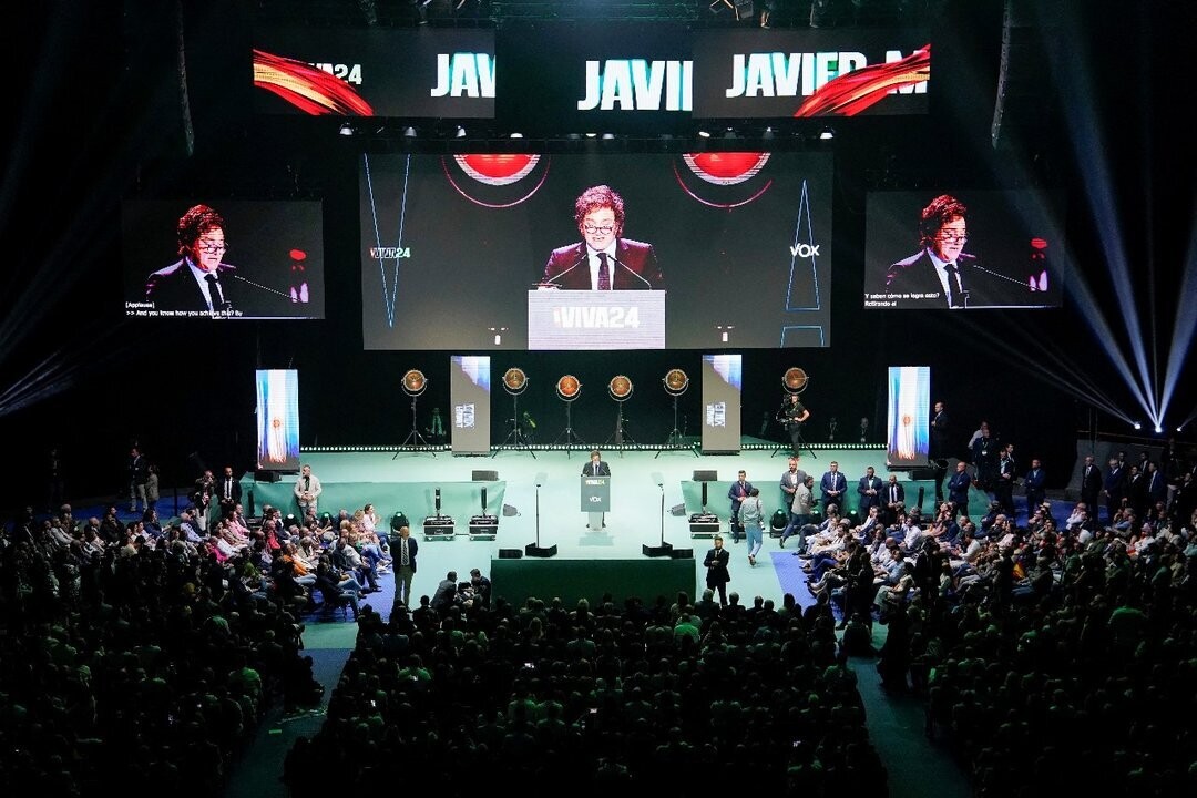 Хавьер Милей вошел в Vox 2024 с огненным выступлением