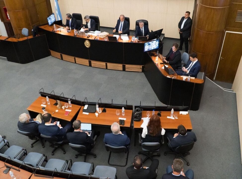 Argentina's Ex-President Slams Court in Corruption Case