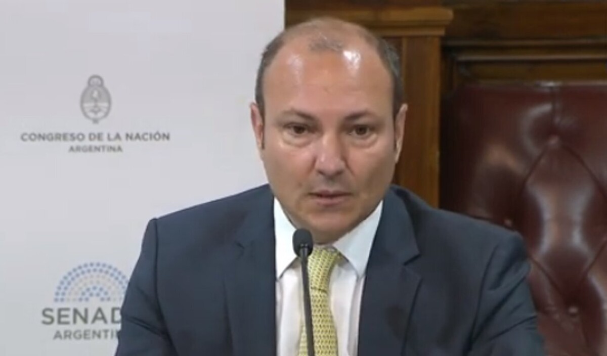 Прокуроры Аргентины требуют ареста судьи за коррупцию