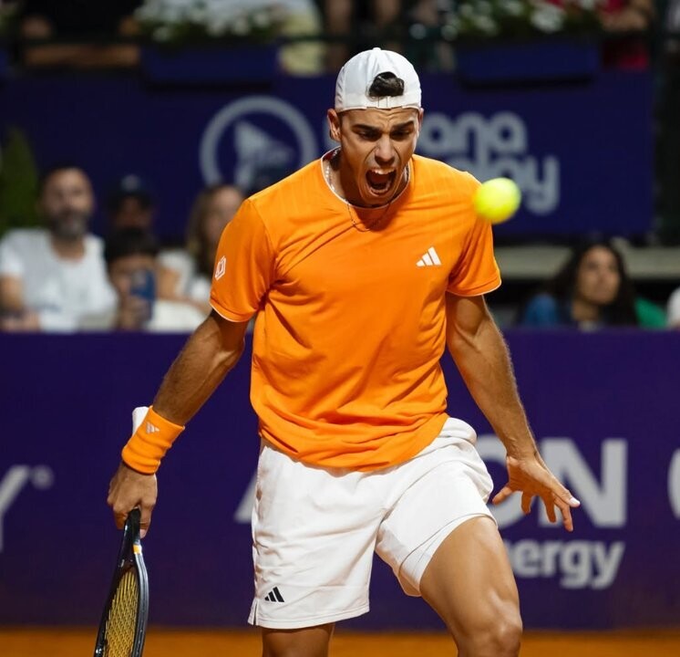 塞伦多洛晋级阿根廷网球公开赛第三轮