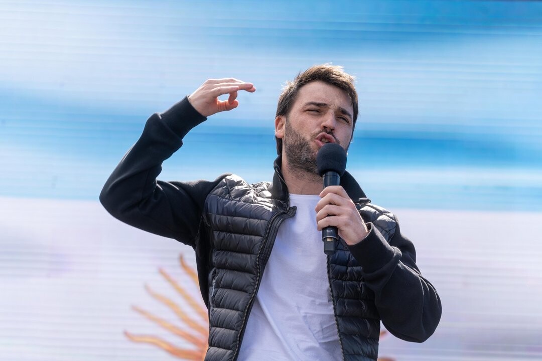 Chubut Governor Calls for 'Ecocide' Law After Major Fires