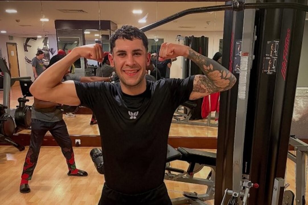 Argentine boxer Lucas Villalba advances to World Championship quarterfinals