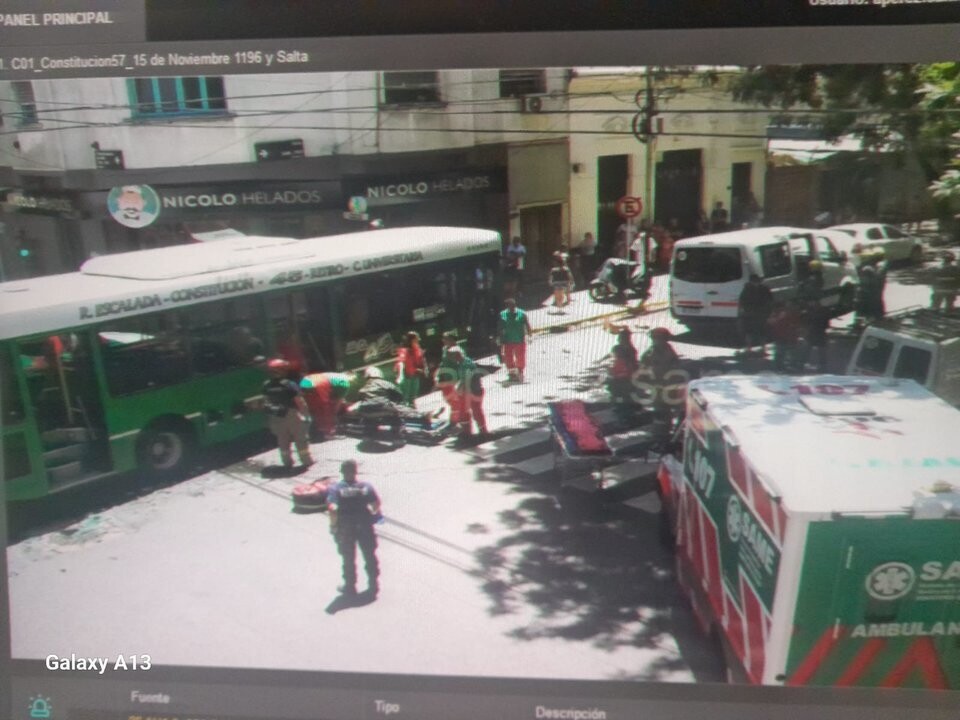 Bus and Van Collision in Buenos Aires
