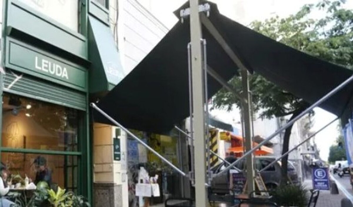 Man Assaults Waitress in Rosario Bar