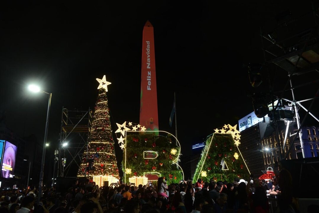 Buenos Aires Lights Up for Christmas