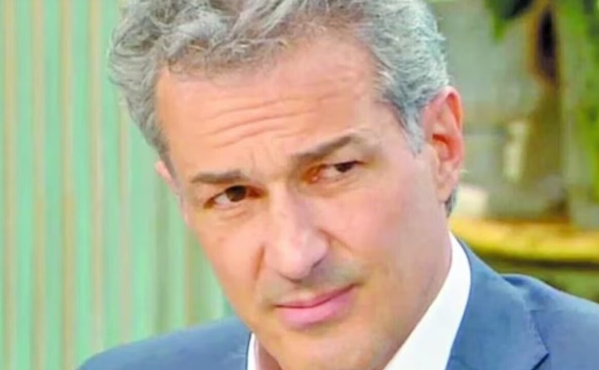 Argentine actor, 63, starts first year of psychology