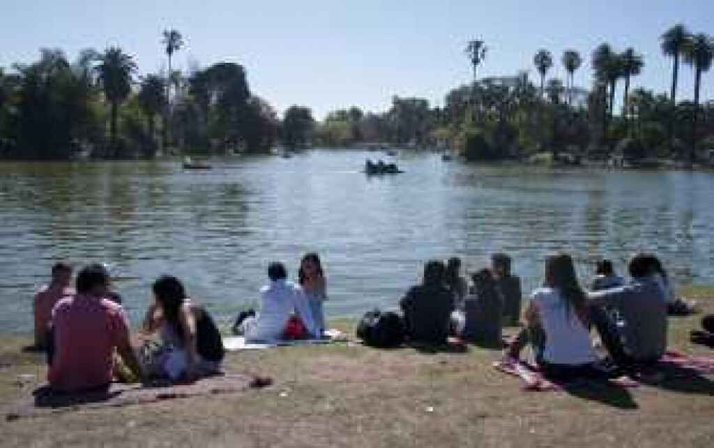 В Буэнос-Айресе ищут пропавшего 17-летнего подростка с психиатрическими проблемами