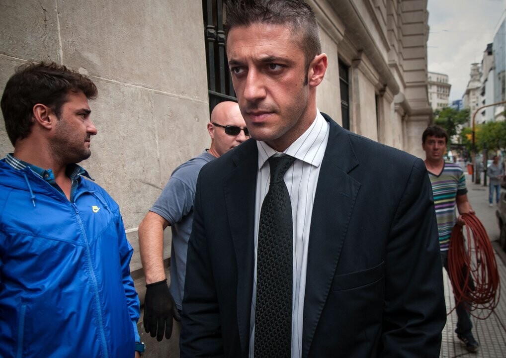 Суд Аргентины подтвердил обвинения против адвоката и сестер Марадоны